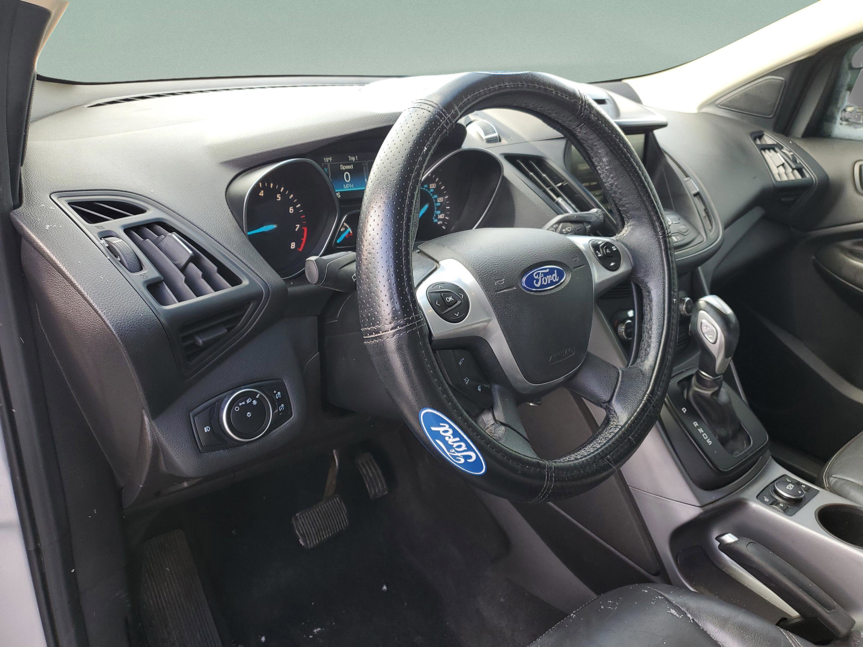 Used 2015 Ford Escape SE w/ Equipment Group 201A image 20