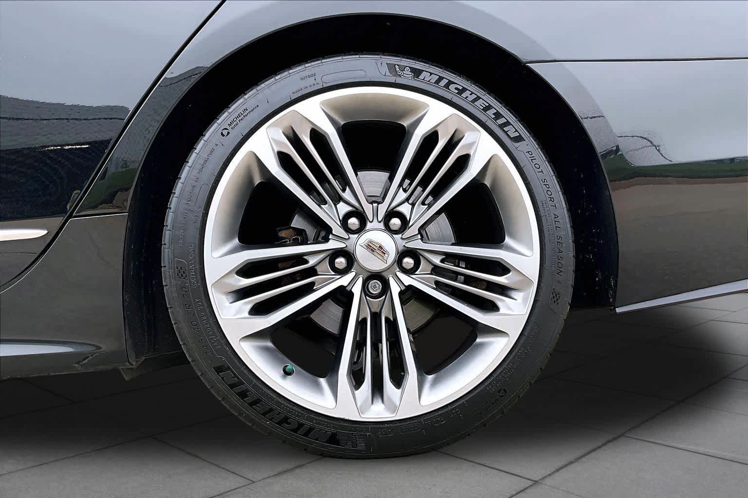Used 2018 Cadillac CT6 Luxury AWD/4WD image 10
