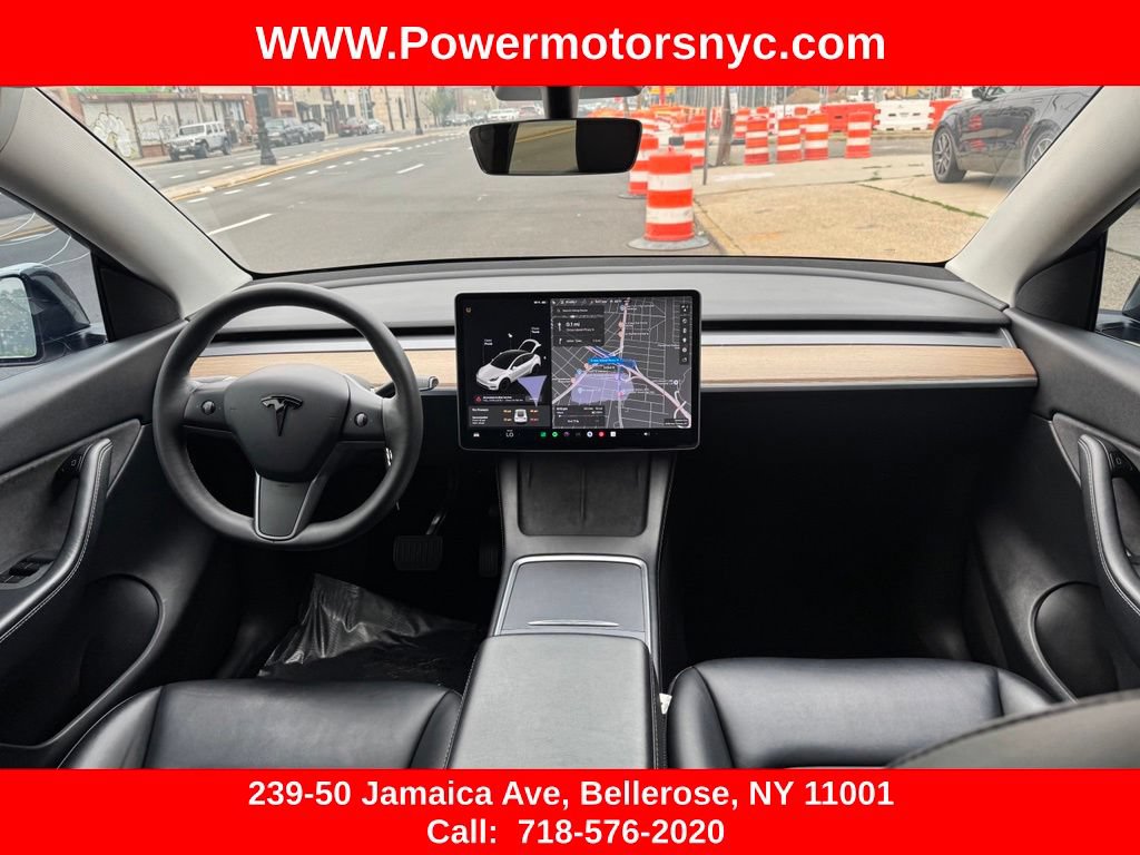 Used 2021 Tesla Model Y Long Range AWD/4WD image 32