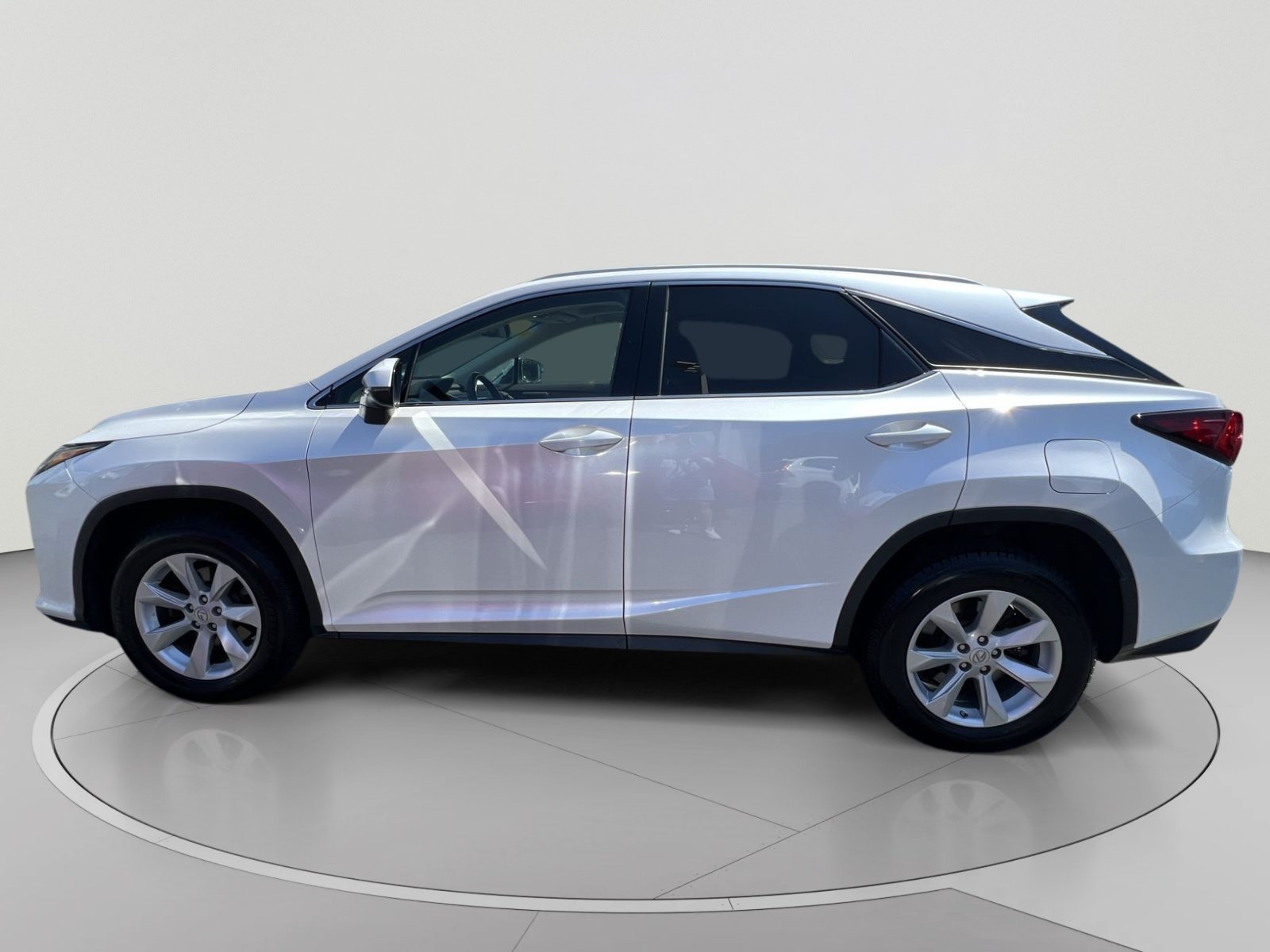 Used 2017 Lexus RX 350 AWD image 2