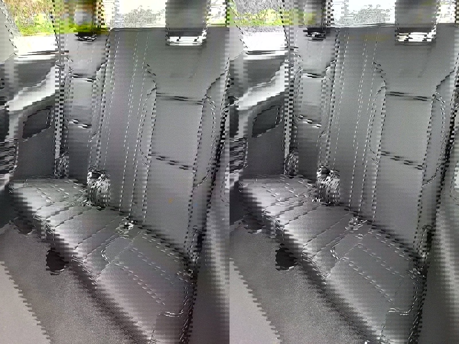 Used 2020 GMC Yukon SLT w/ Open Road Package image 15