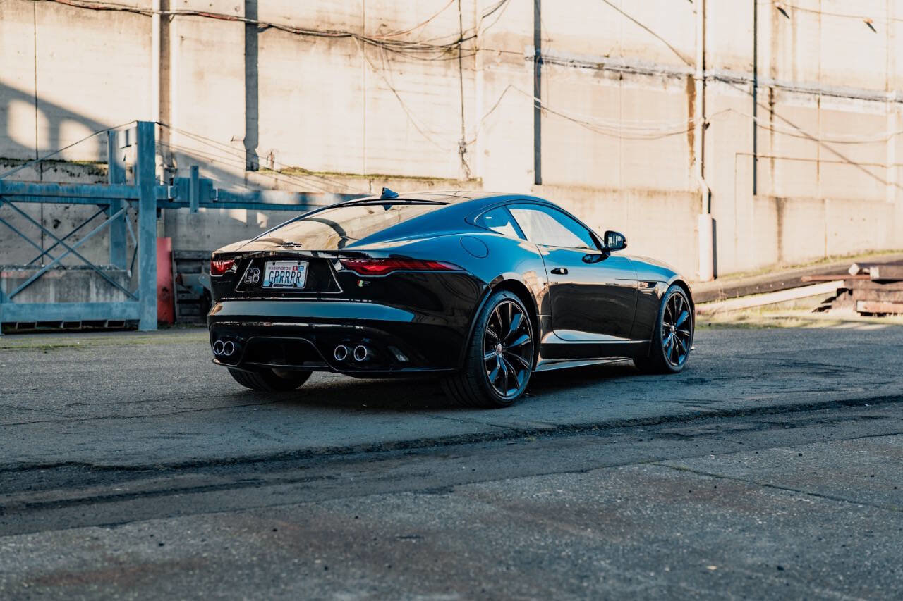 Used 2021 Jaguar F-TYPE R image 13