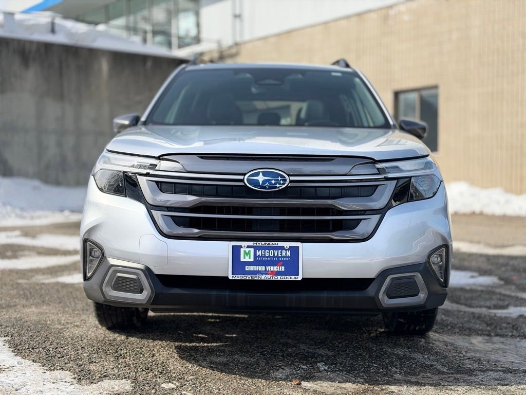 Used 2025 Subaru Forester Limited image 9