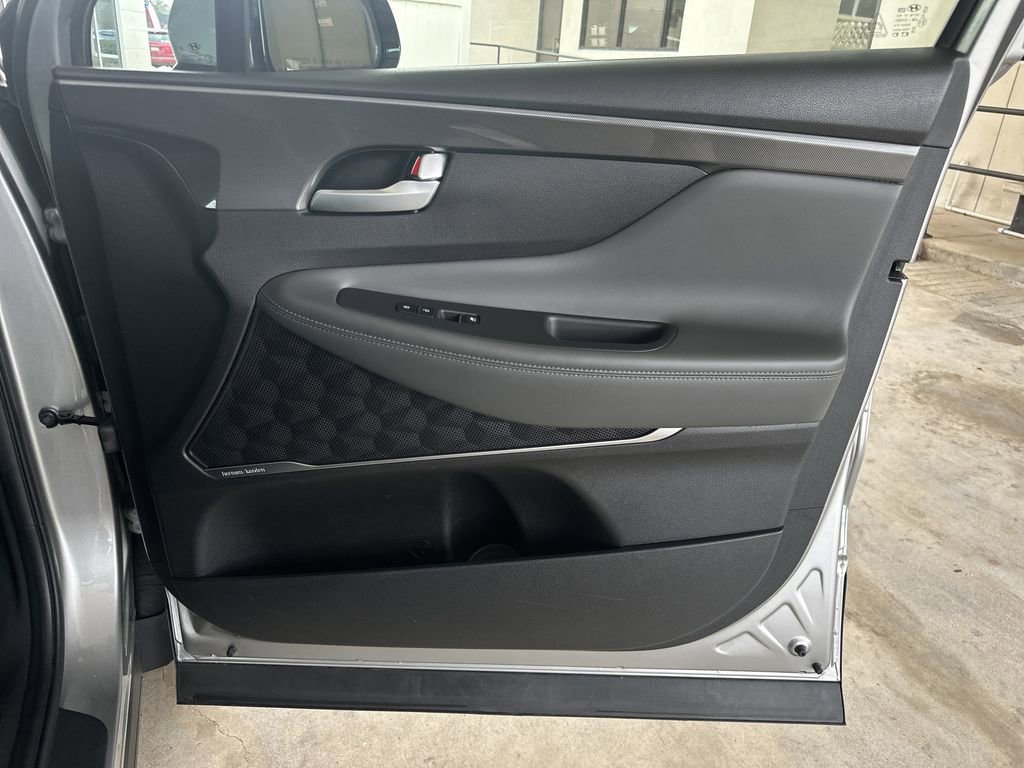 Used 2023 Hyundai Santa Fe Limited image 39