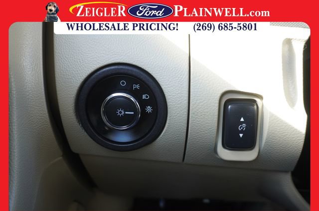 Used 2018 Ford Taurus SE image 24