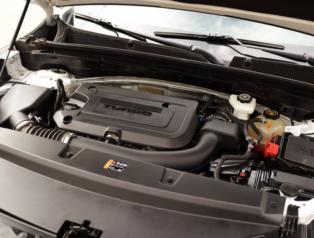 Used 2023 Buick Envision Essence w/ Sport Touring Package image 33