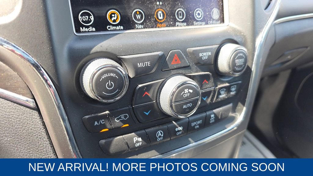 Used 2018 Jeep Grand Cherokee Limited w/ Luxury Group II image 19