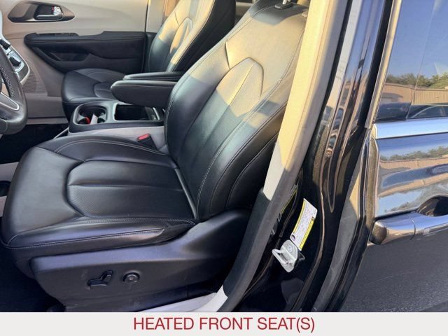 Certified 2023 Chrysler Pacifica Touring-L FWD image 10