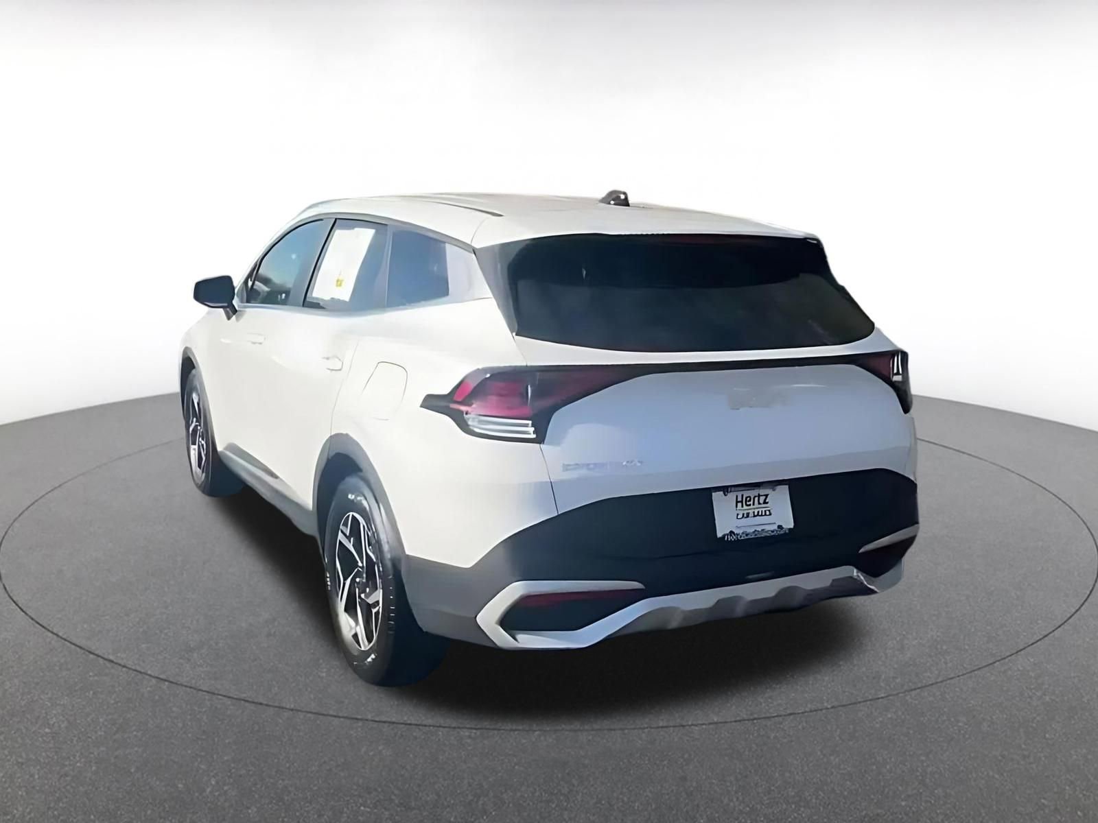 Used 2025 Kia Sportage LX image 11