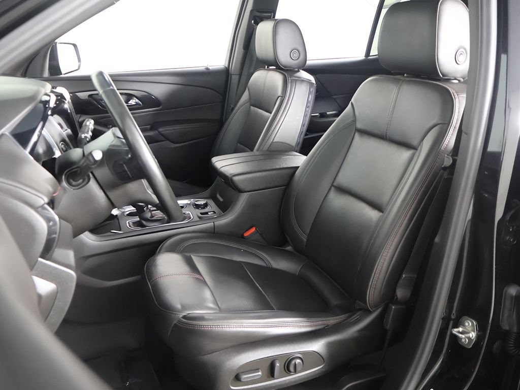 Used 2023 Chevrolet Traverse RS AWD/4WD image 34