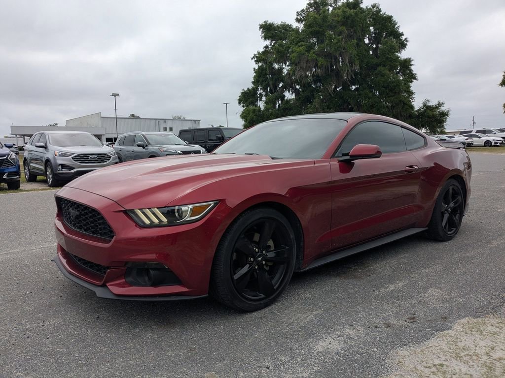 Used 2017 Ford Mustang Premium image 7