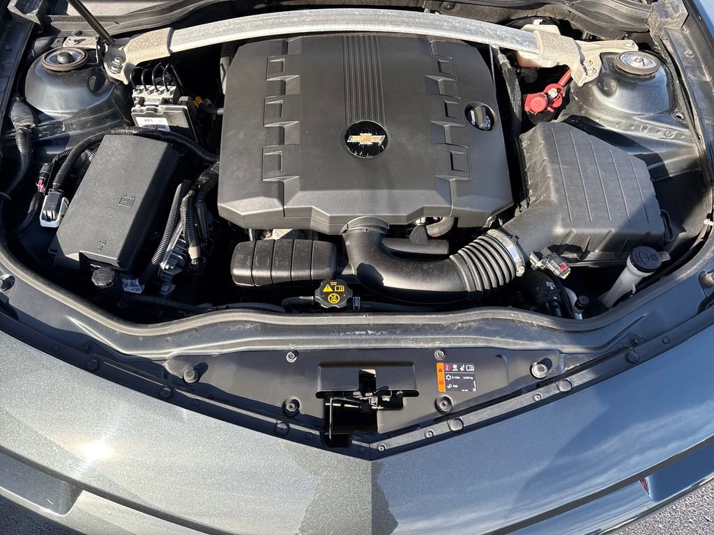 Used 2015 Chevrolet Camaro LT image 28