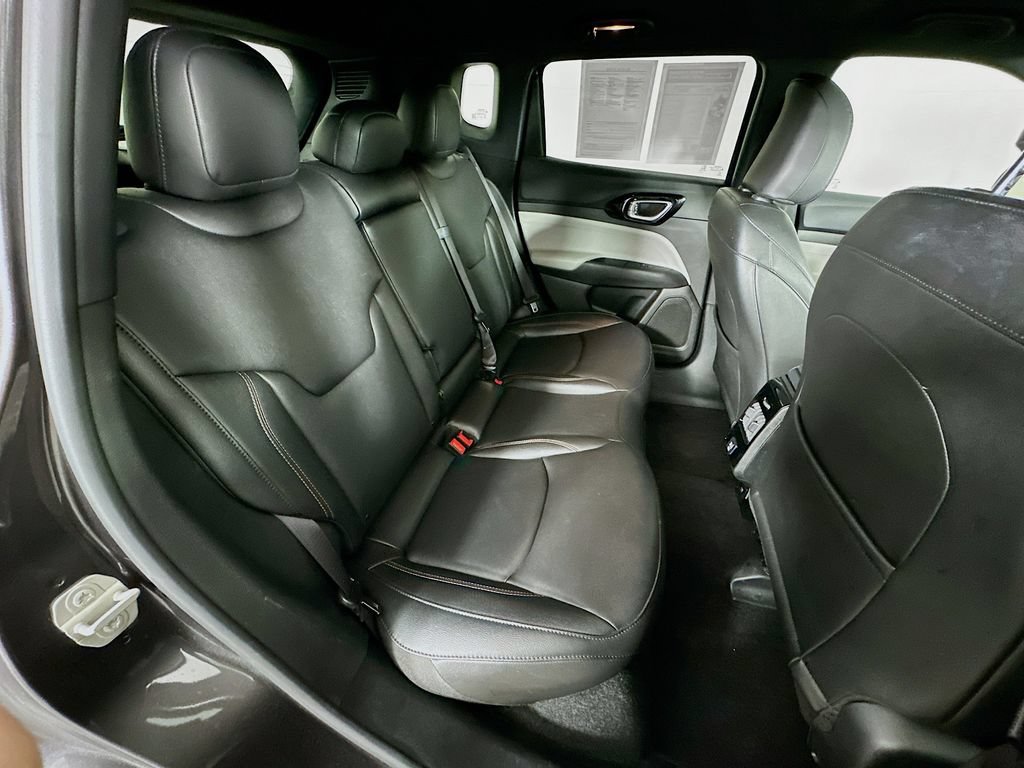 Certified 2024 Jeep Compass Limited AWD/4WD image 37