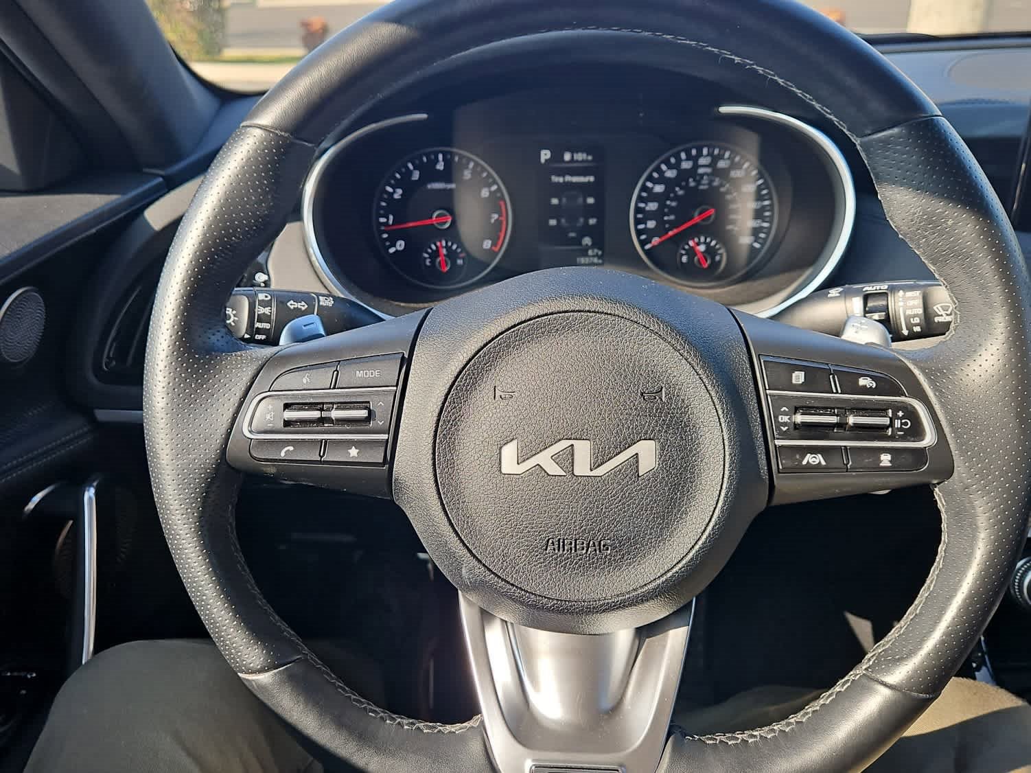 Used 2023 Kia Stinger GT-Line w/ Sun & Sound Package image 16