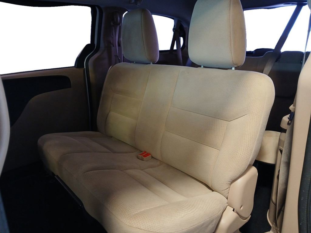 Used 2014 Dodge Grand Caravan American Value Package image 13