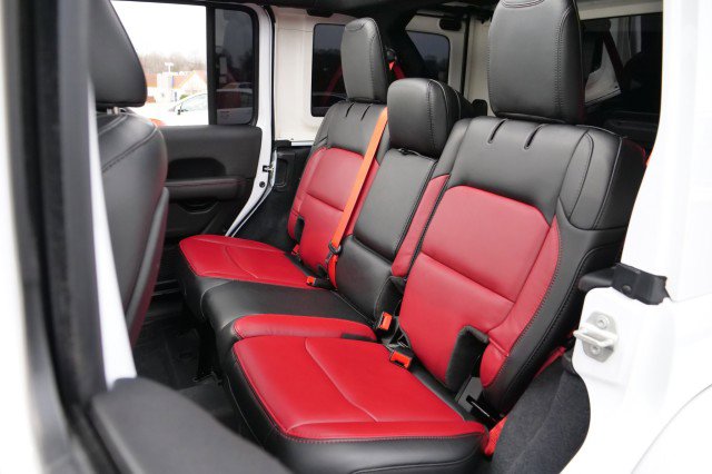 Used 2023 Jeep Wrangler Unlimited Rubicon 392 image 29