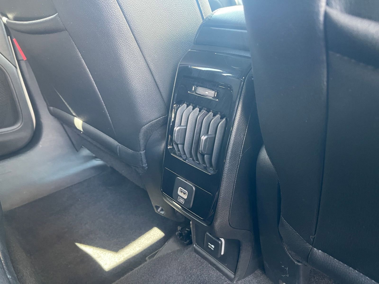 Used 2025 Jeep Compass Trailhawk image 22