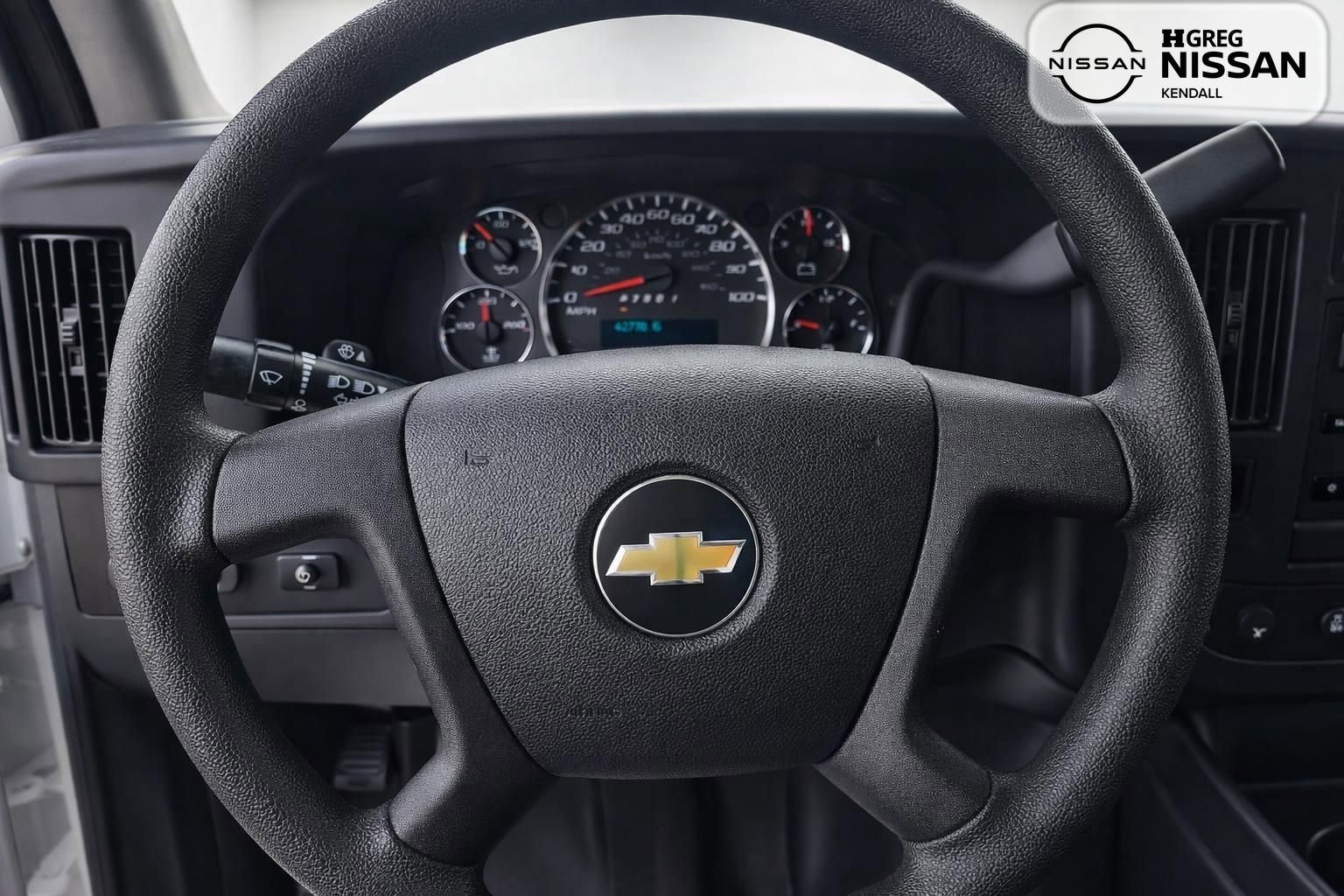 Used 2021 Chevrolet Express 2500 RWD image 8
