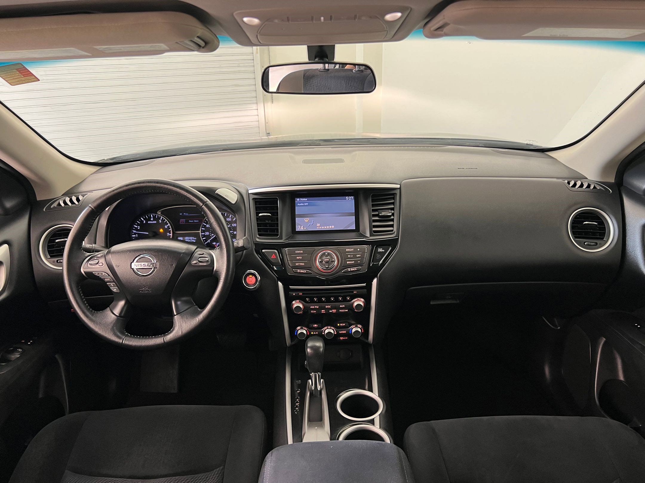 Used 2013 Nissan Pathfinder SV image 14