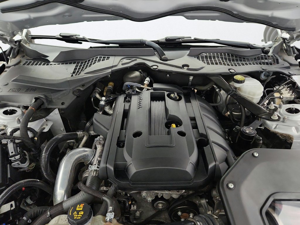 Used 2018 Ford Mustang Premium RWD image 29