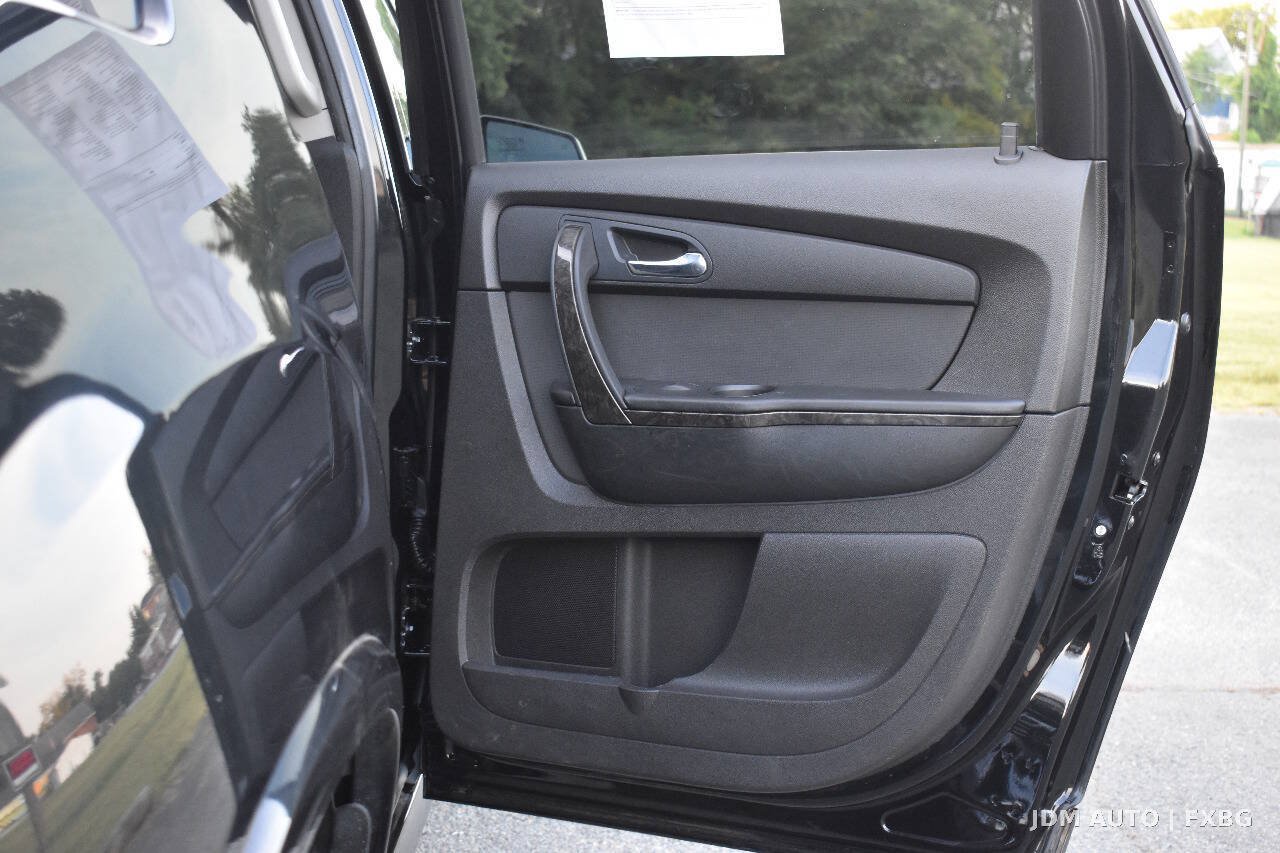 Used 2011 GMC Acadia Denali AWD/4WD image 11