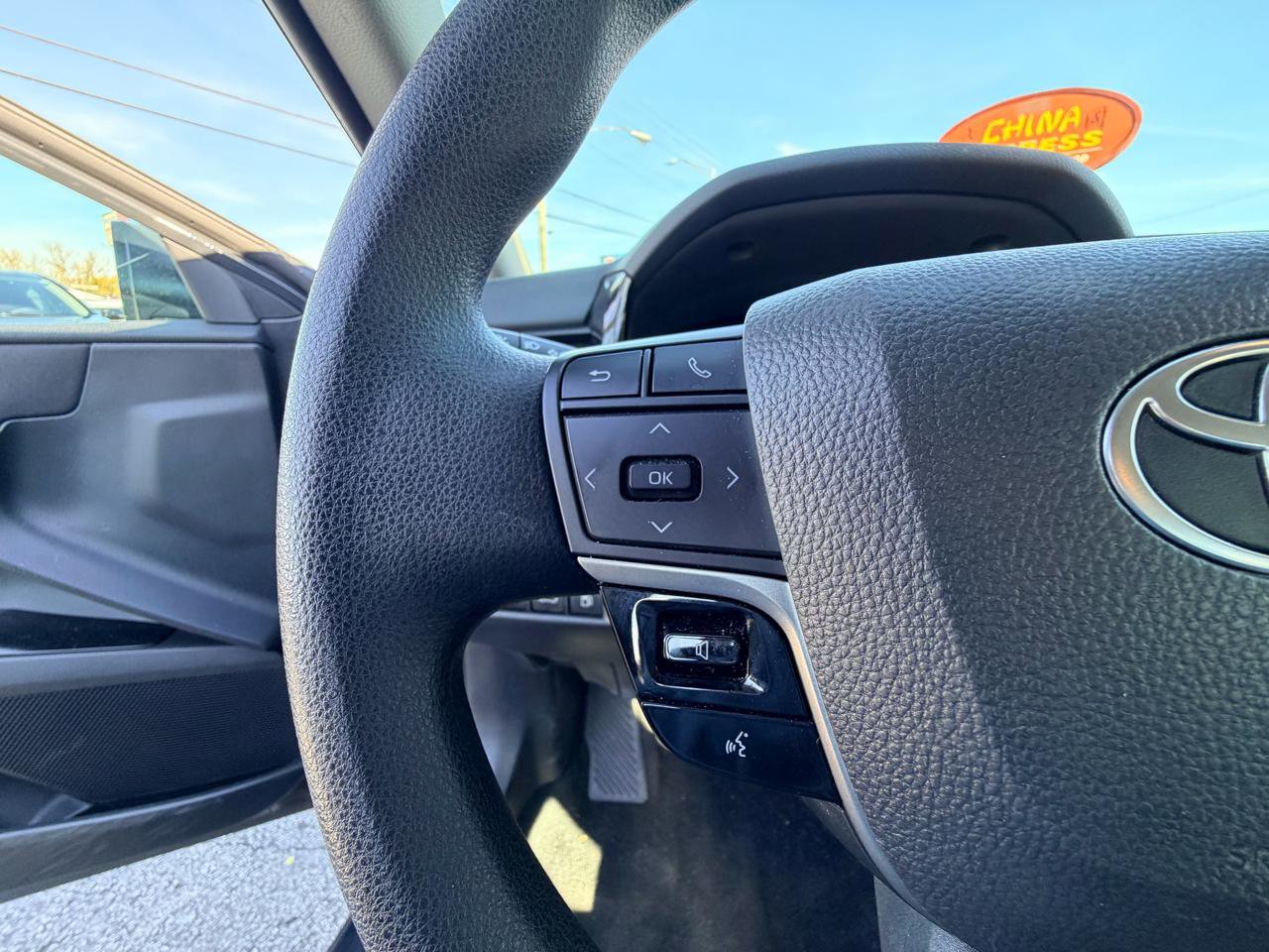 Used 2025 Toyota Camry LE FWD image 20
