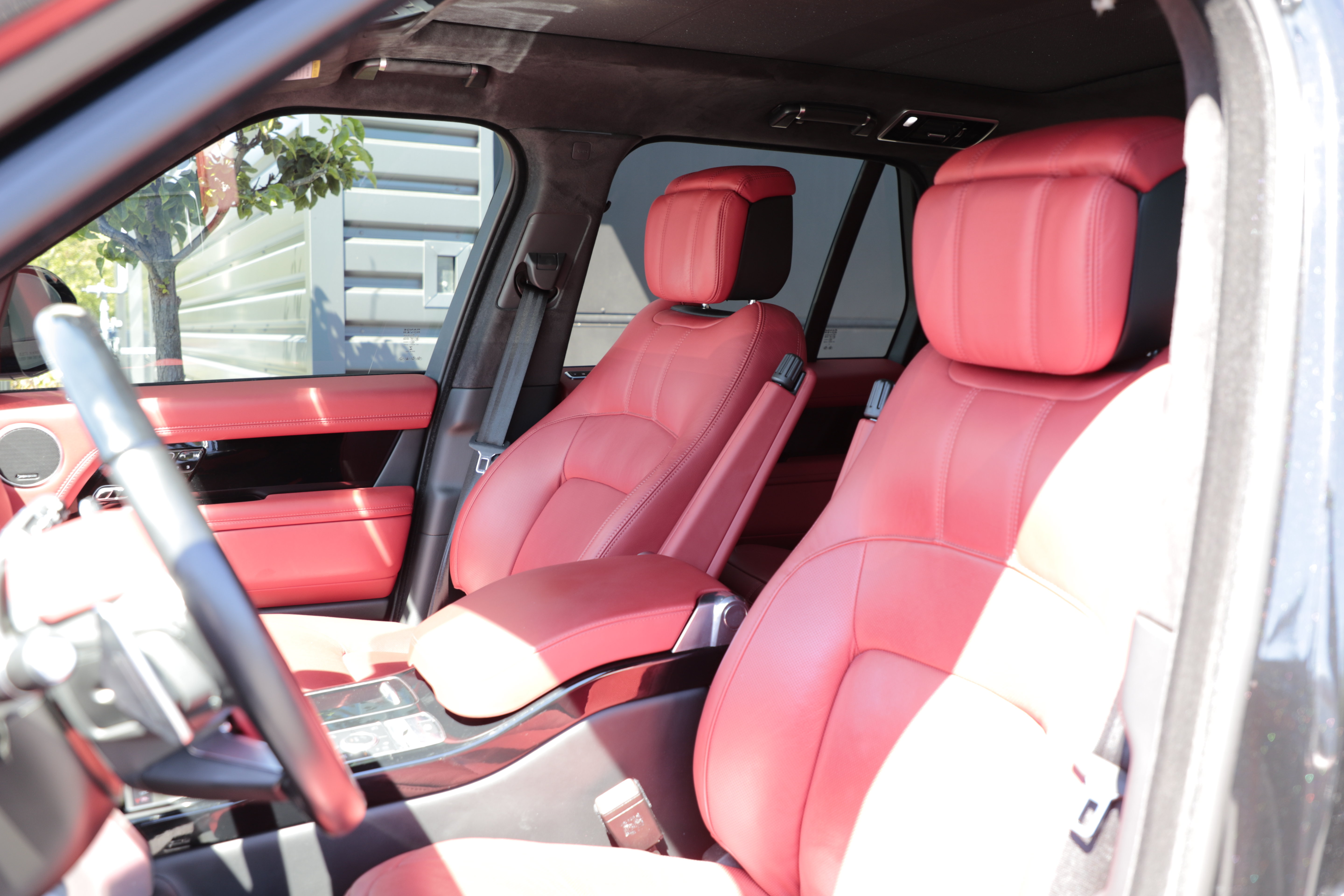 Used 2022 Land Rover Range Rover Autobiography AWD/4WD image 17