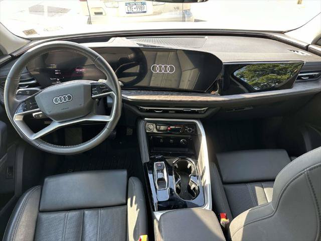 Used 2025 Audi Q5 Premium Plus w/ Premium Plus AWD/4WD image 15