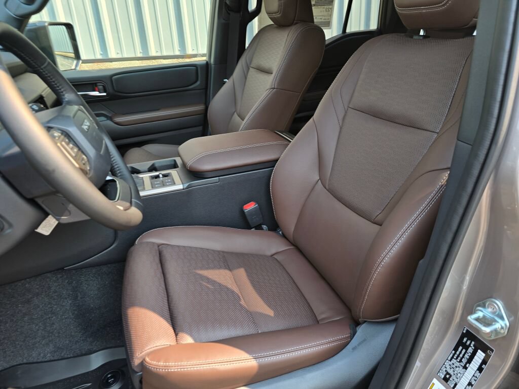 New 2027 Toyota Land Cruiser w/ Premium Package AWD/4WD image 16