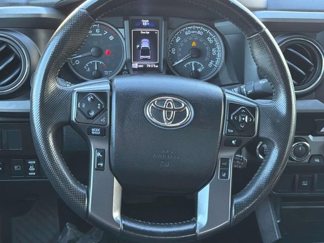 Used 2022 Toyota Tacoma TRD Sport AWD/4WD image 9