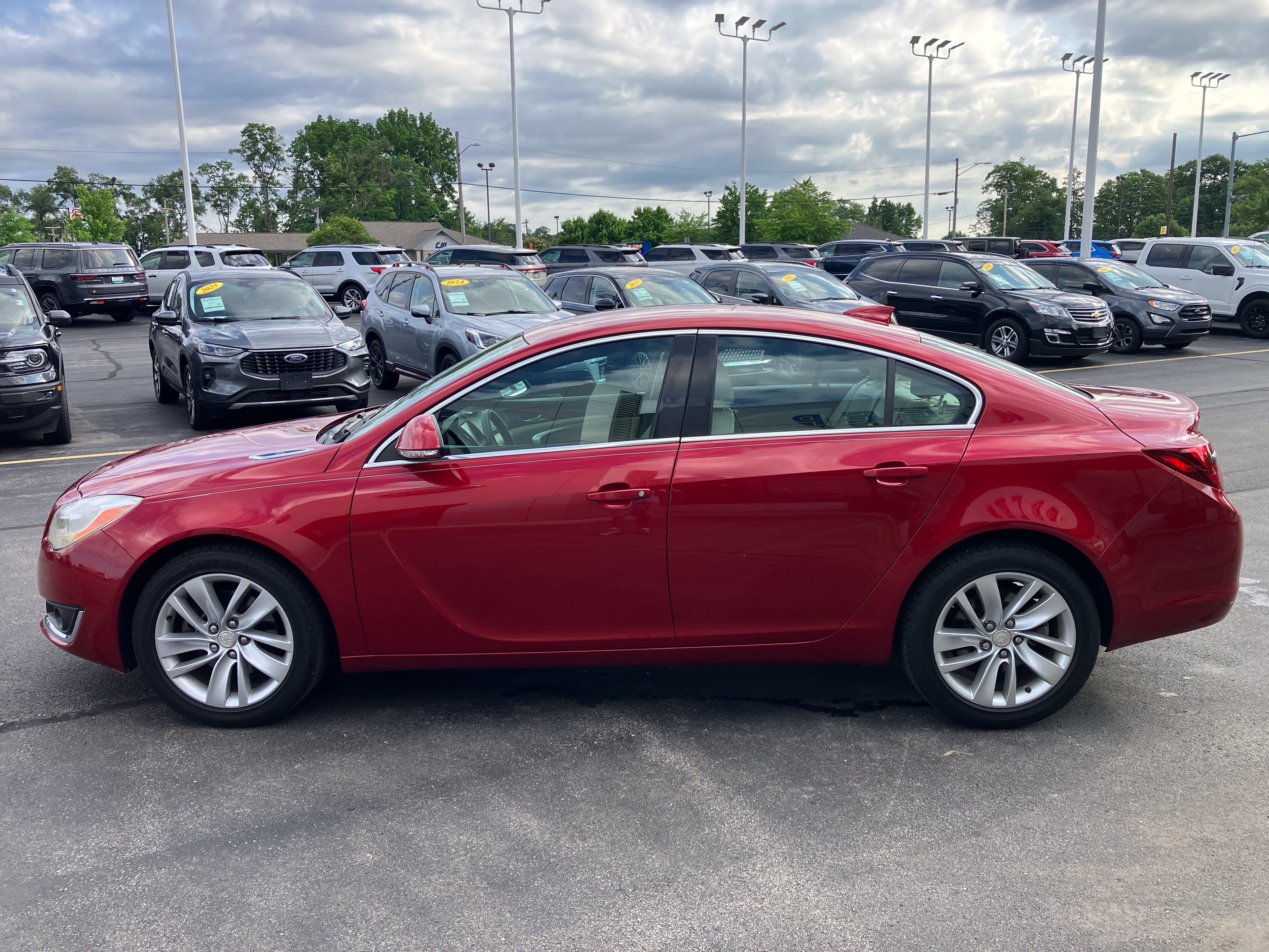 Used 2015 Buick Regal FWD image 4