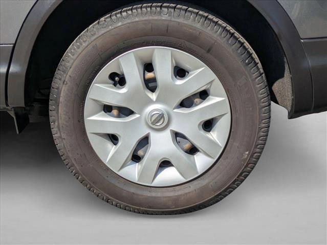 Used 2018 Nissan Rogue Sport S image 23