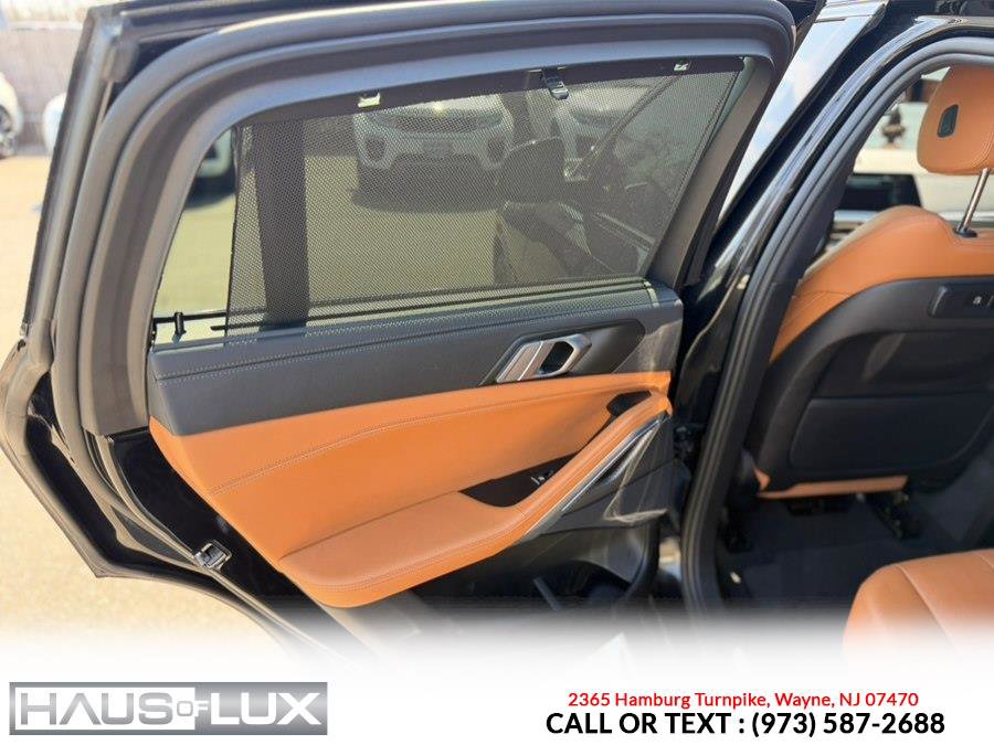 Used 2022 BMW X6 xDrive40i w/ Executive Package AWD/4WD image 15