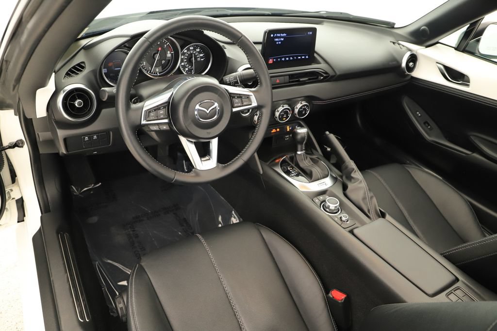 Used 2022 MAZDA MX-5 Miata Grand Touring w/ Weather Package RWD image 15