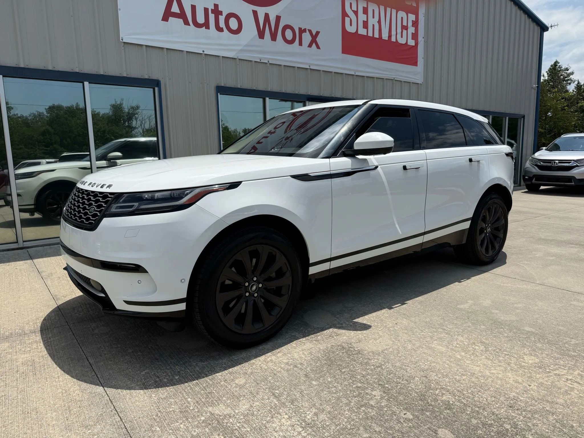 Used 2020 Land Rover Range Rover Velar S image 7
