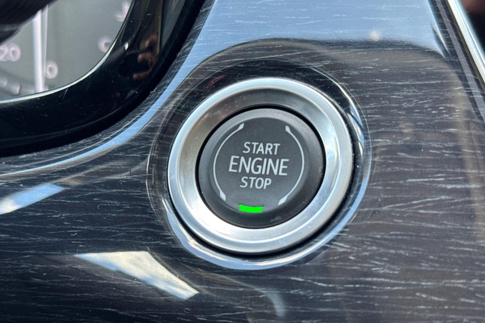 Used 2024 Cadillac XT6 Premium Luxury w/ Technology Package image 27