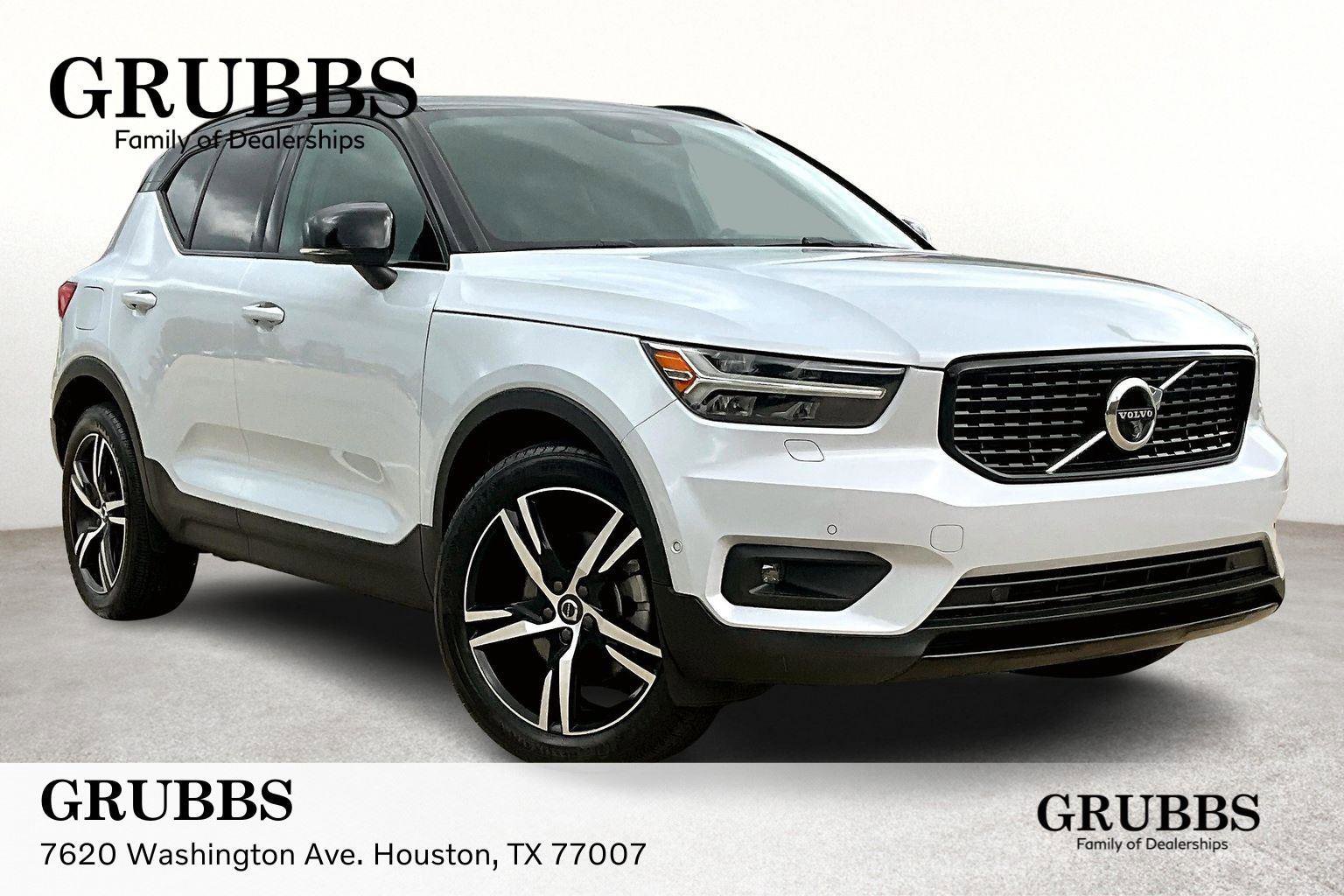 Used 2022 Volvo XC40 T5 R-Design