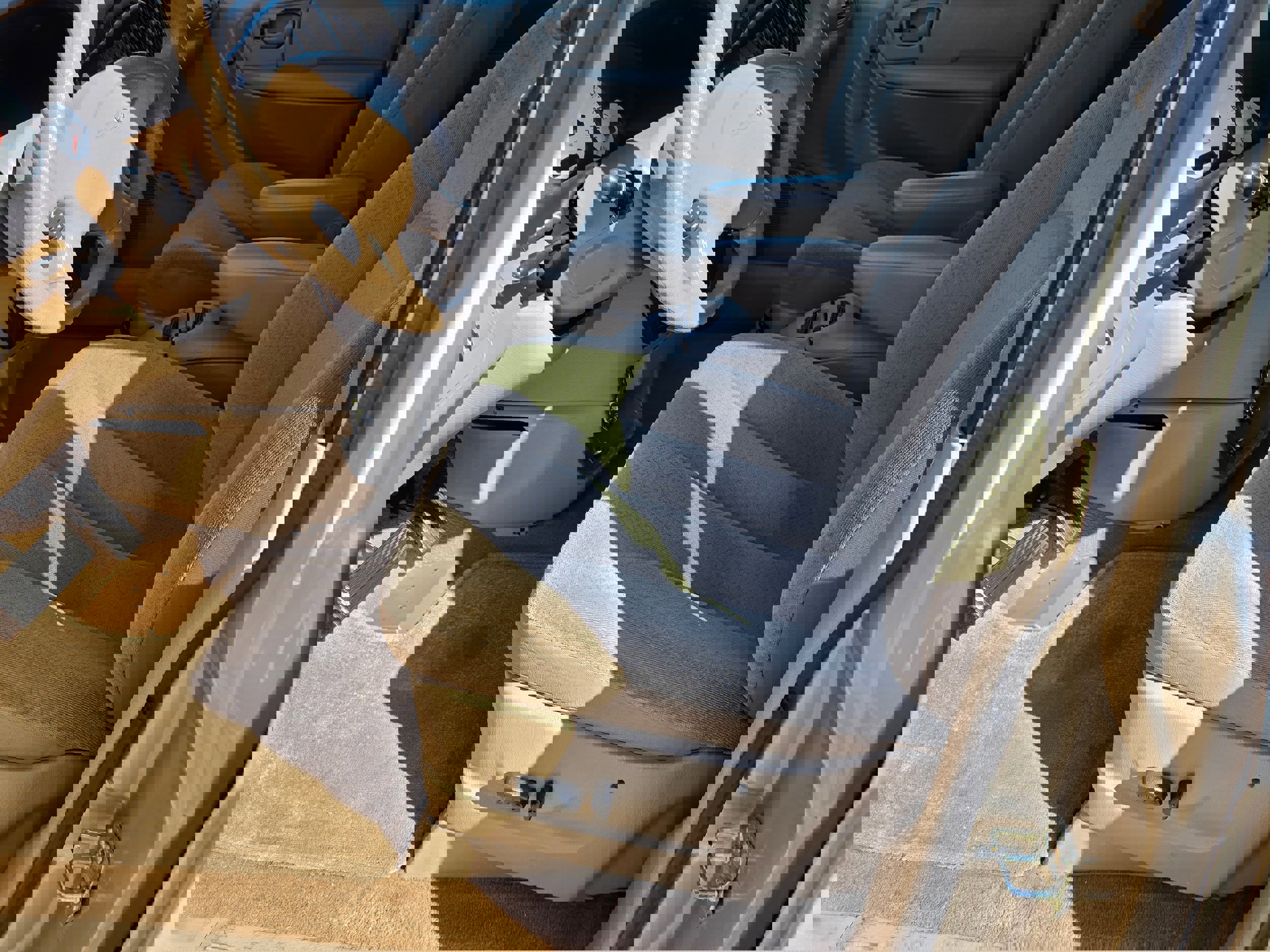 Used 2003 Chrysler Town & Country LX FWD image 14