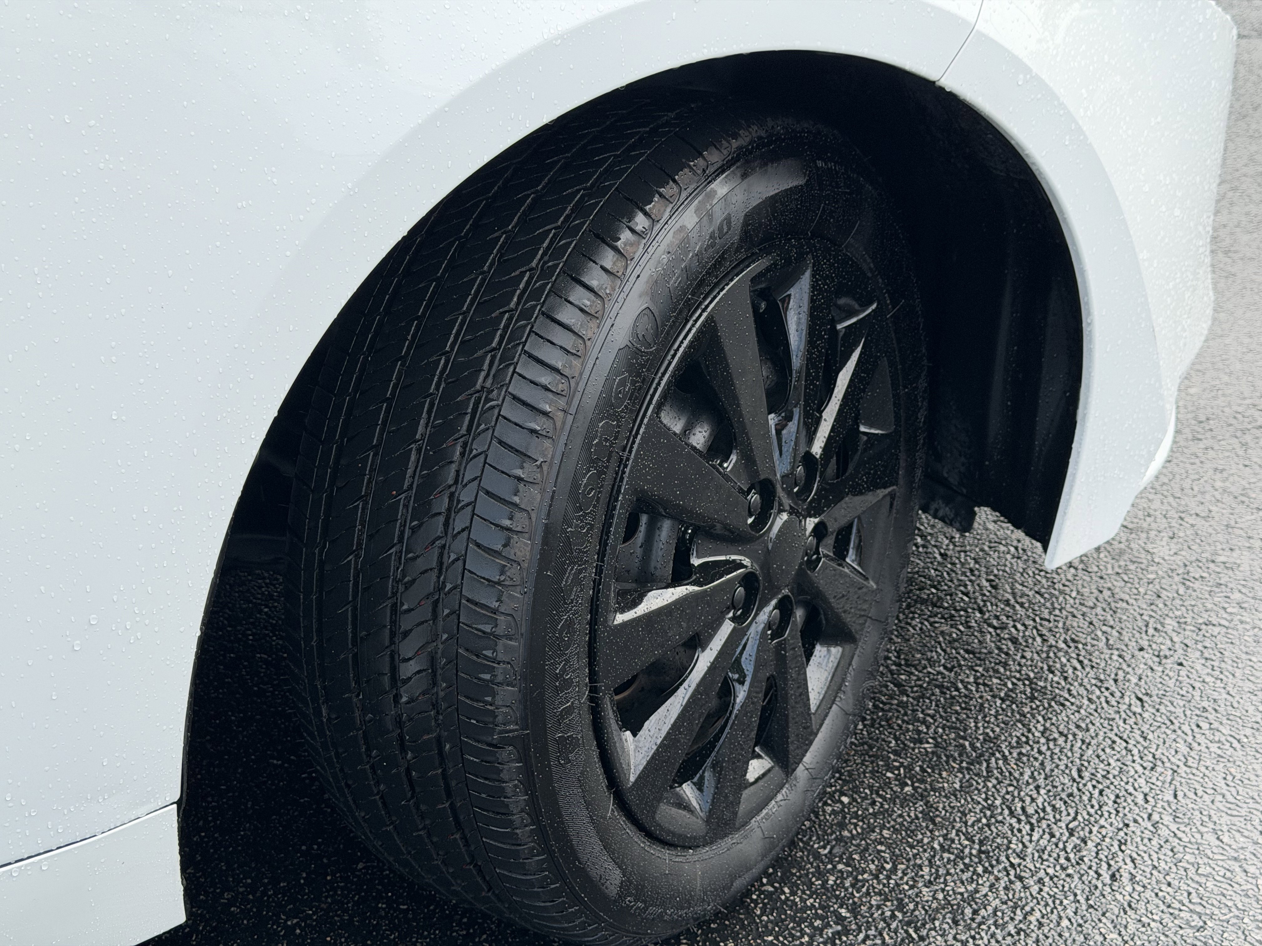 Used 2025 Toyota Corolla LE image 13