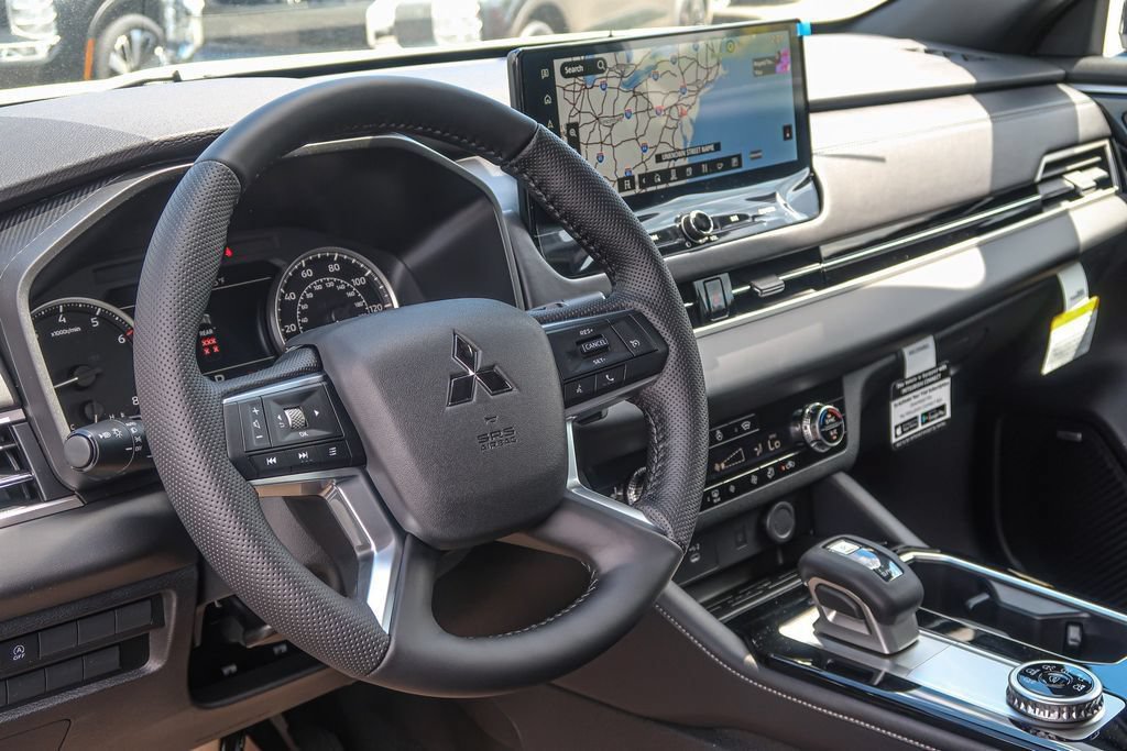 New 2026 Mitsubishi Outlander LE AWD/4WD image 26