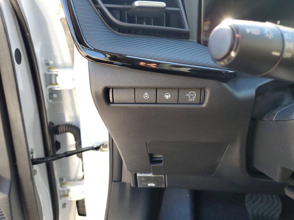 New 2027 Nissan Kicks SR w/ SR Premium Package FWD image 22