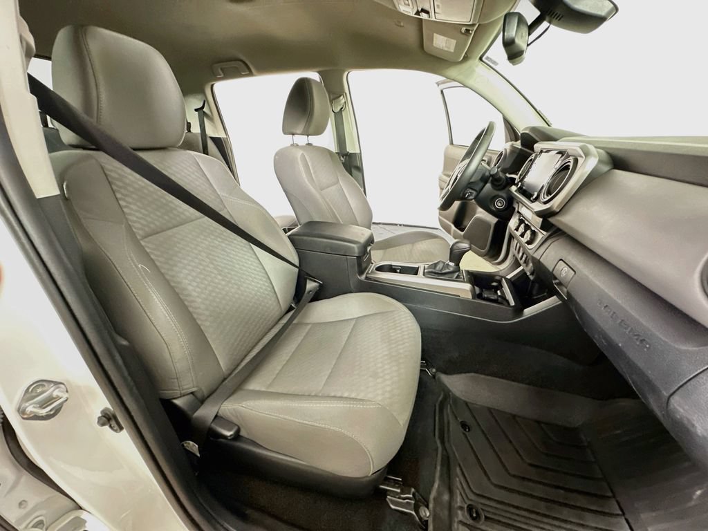 Used 2021 Toyota Tacoma SR5 RWD image 11