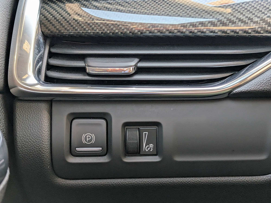 Used 2021 Cadillac XT4 Sport w/ Cold Weather Package FWD image 24