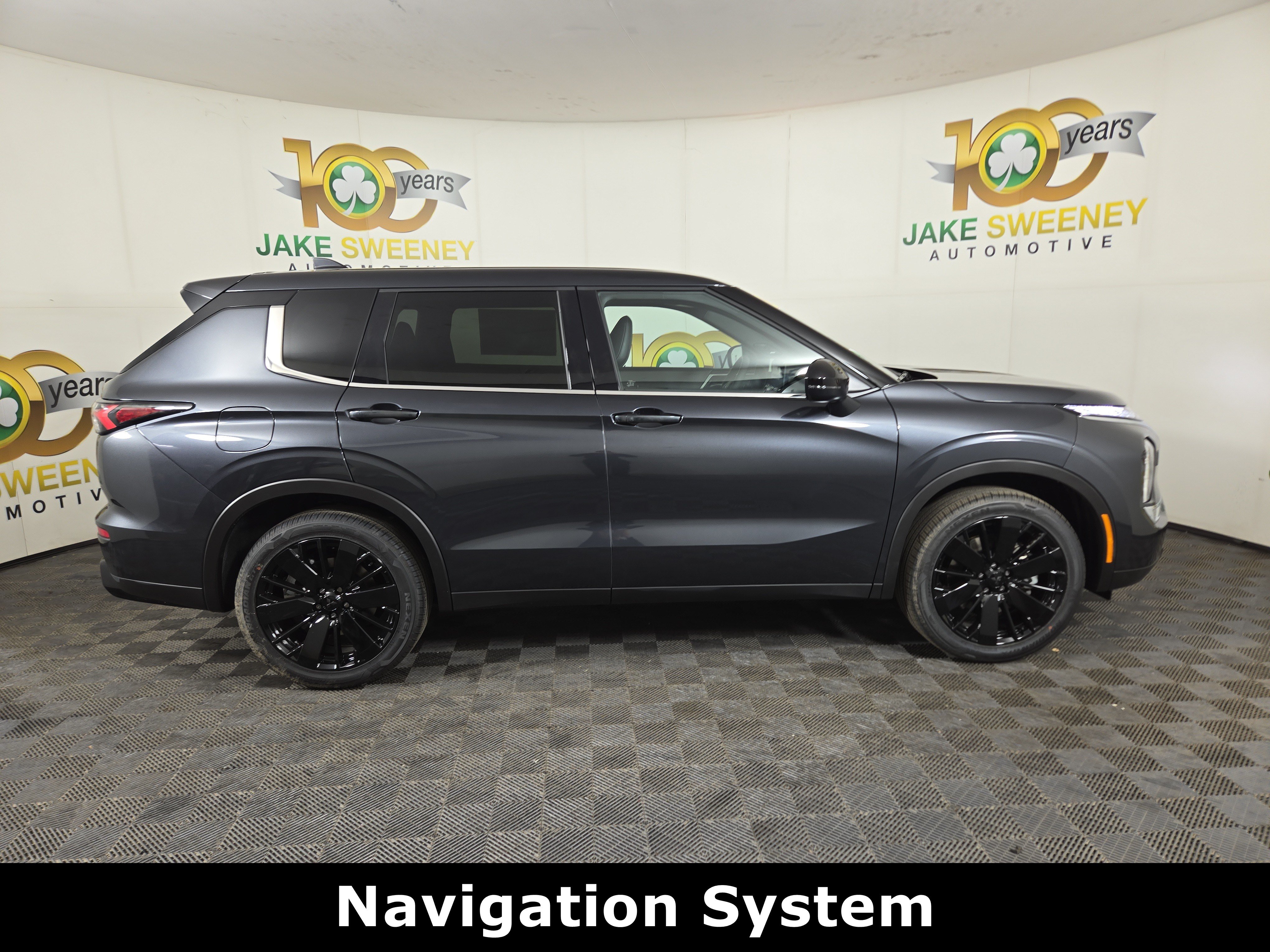 New 2026 Mitsubishi Outlander LE AWD/4WD image 8