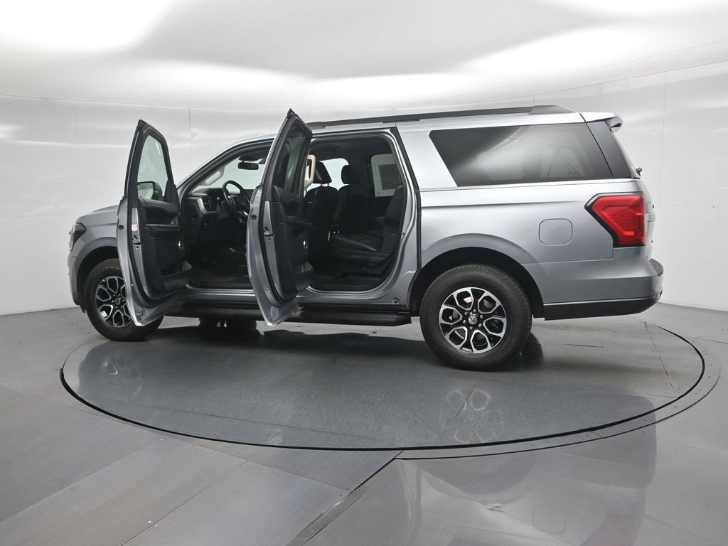 Certified 2024 Ford Expedition Max XLT image 35