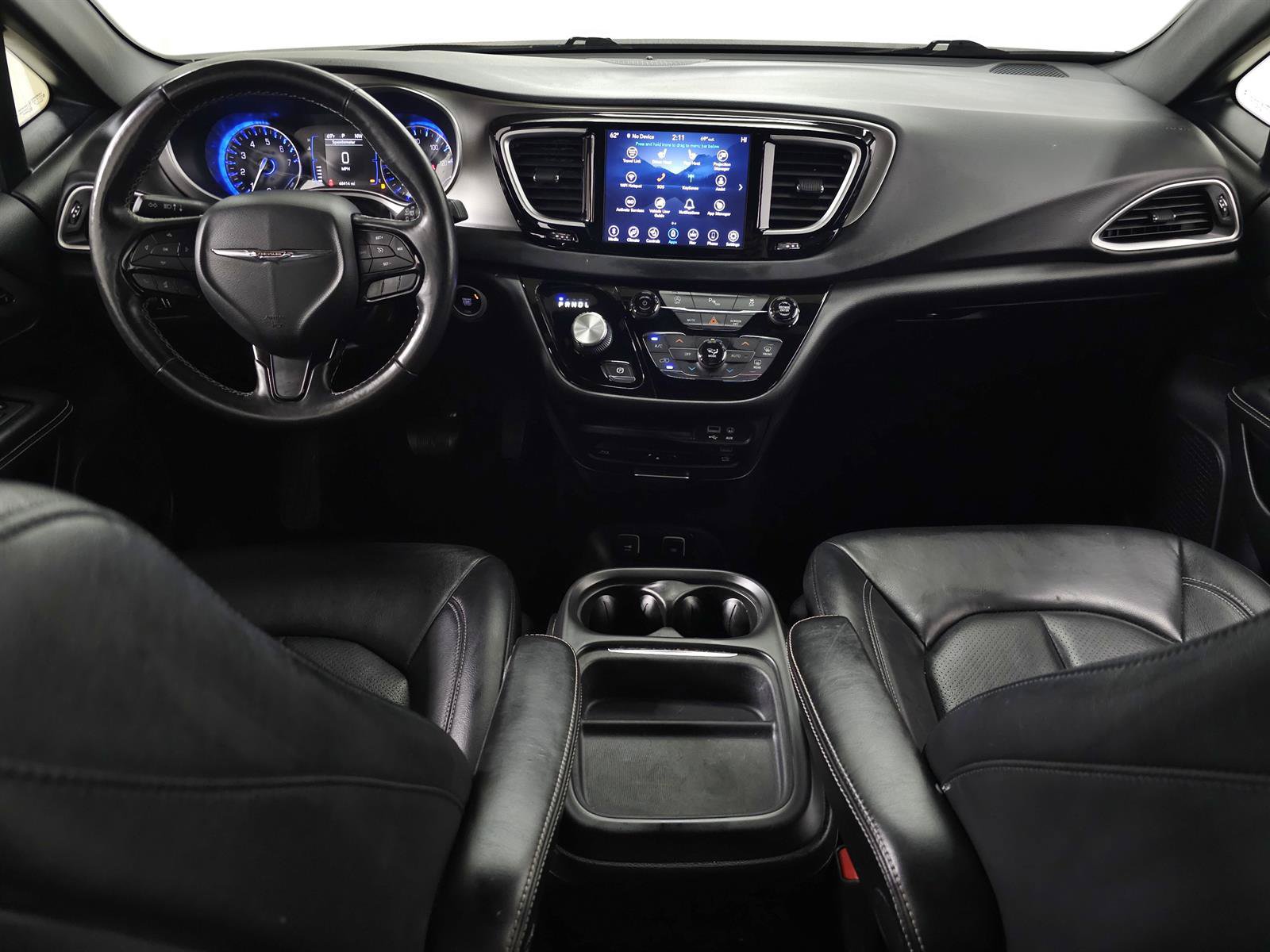 Used 2020 Chrysler Pacifica Touring-L w/ Premium Audio Group AWD/4WD image 13