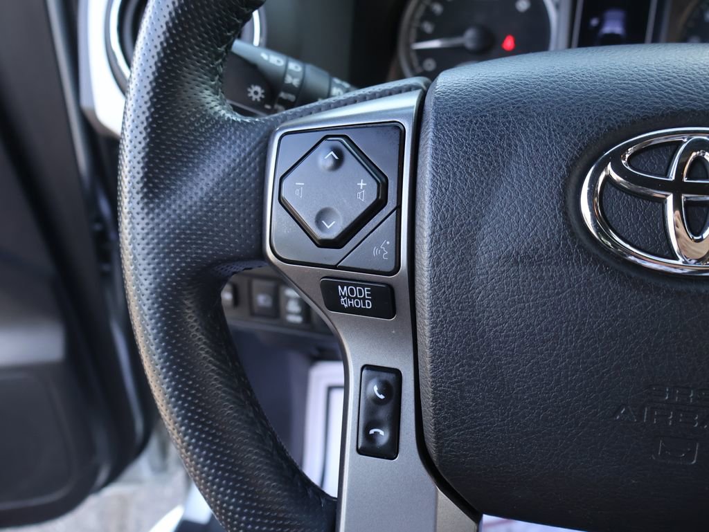 Used 2023 Toyota Tacoma Limited AWD/4WD image 36