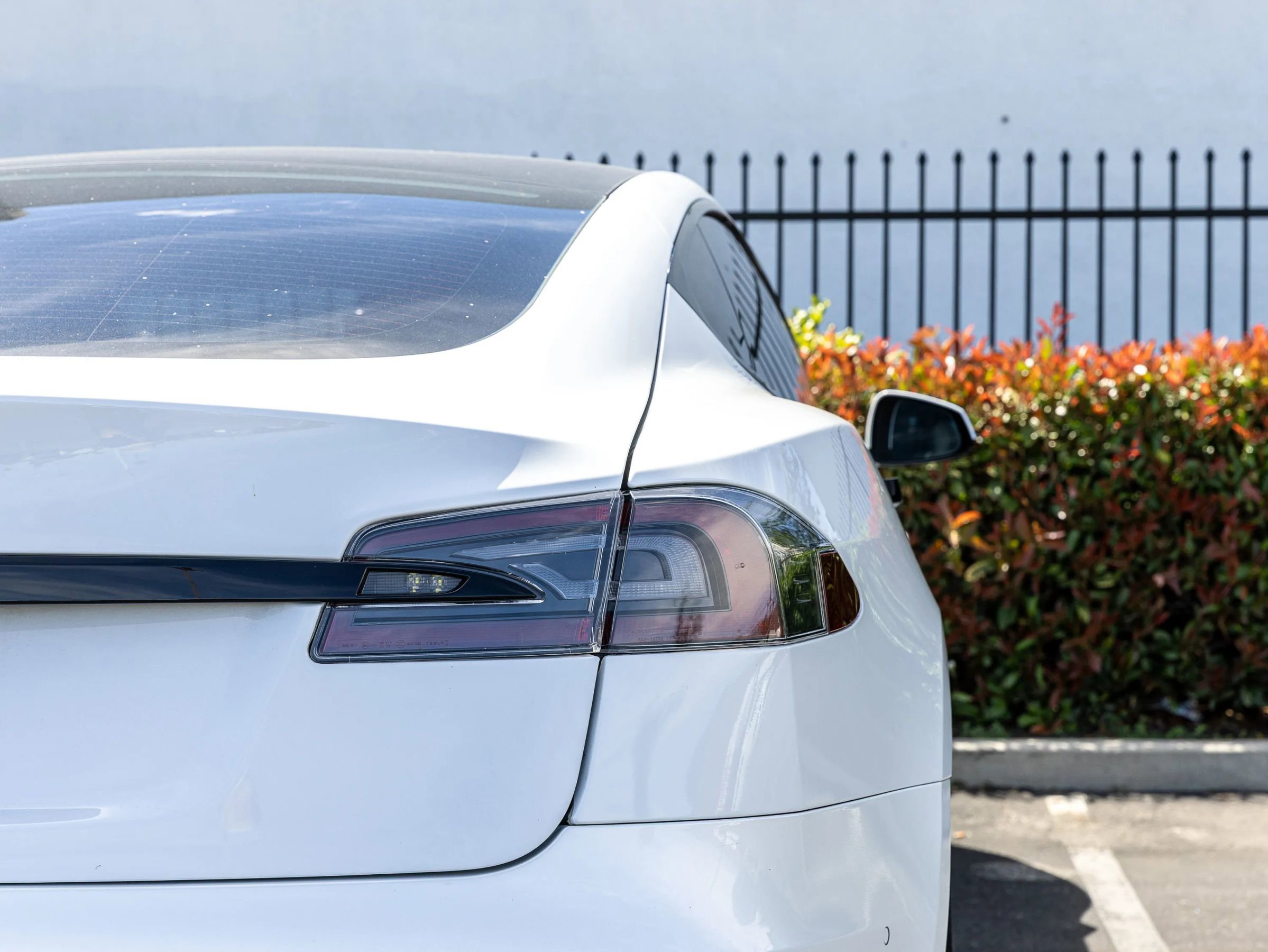 Used 2022 Tesla Model S Standard Range AWD/4WD image 9