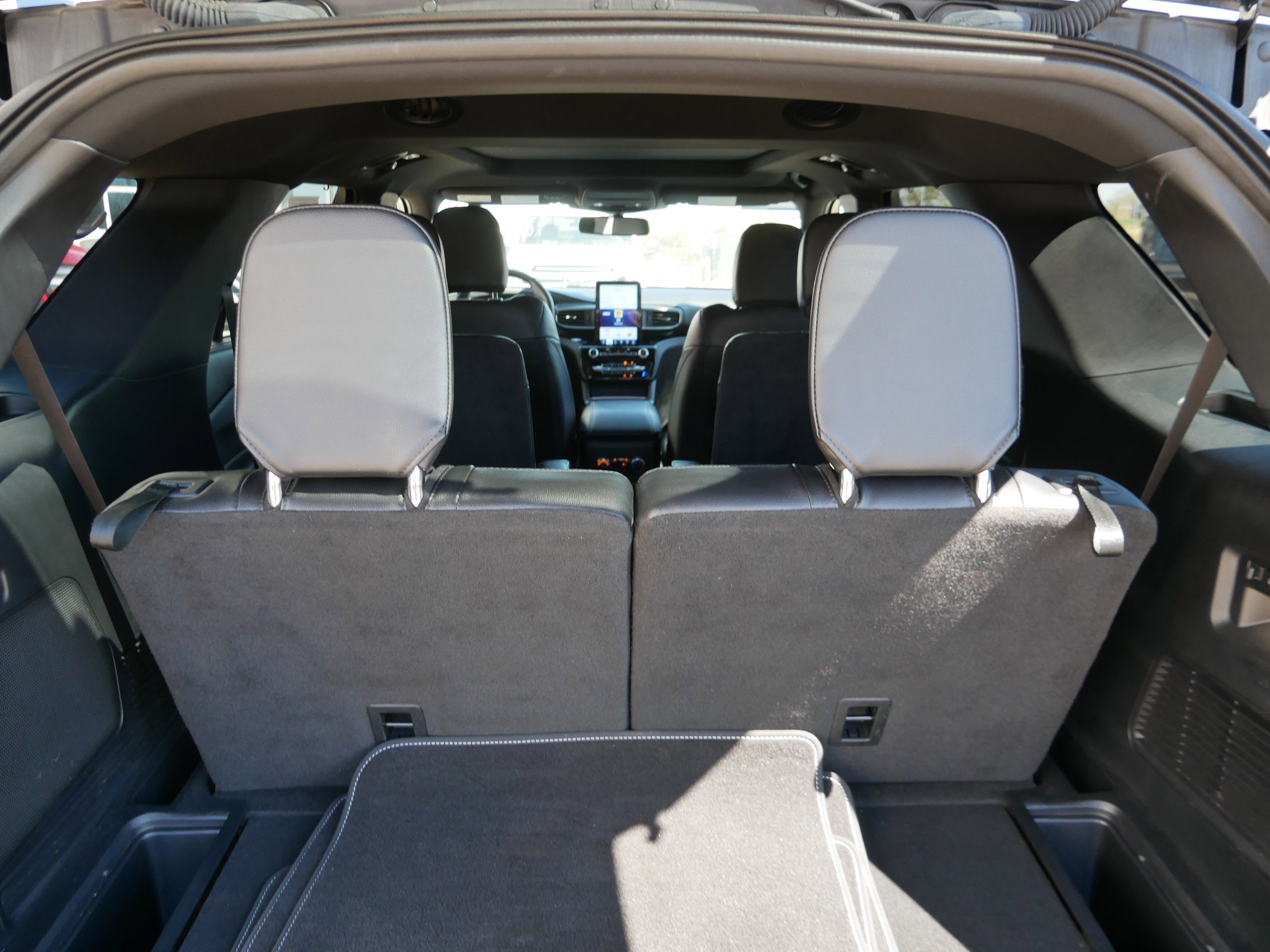 Certified 2023 Ford Explorer ST AWD/4WD image 8