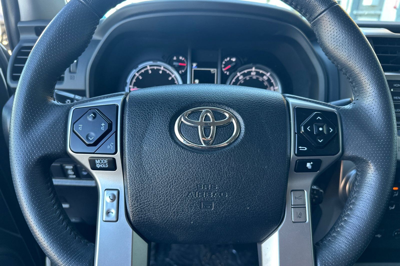 Used 2022 Toyota 4Runner Limited image 28